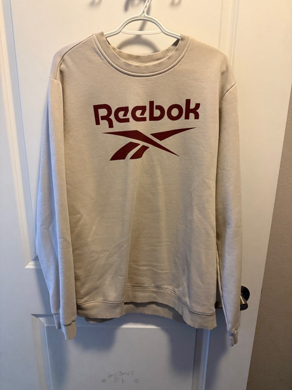 Reebok Men's Beige Crewneck Sweatshirt with Burgundy Logo